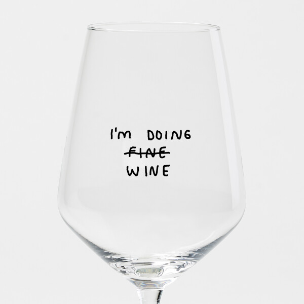 "Im Doing Wine" Weinglas by Johanna Schwarzer × selekkt
